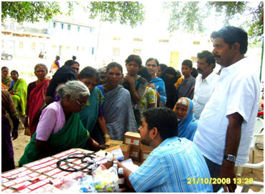 auroh-homeopathy-social-responsibility-free-camp-at-village
